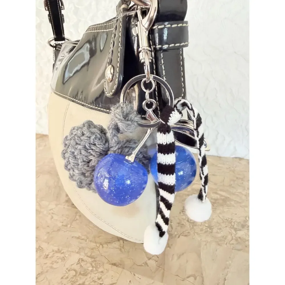 Coach Laura F14886 S Hobo Handbag Black / white Leather shoulder bag Y2K